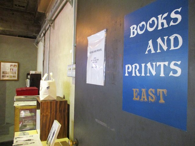 BOOKS AND PRINTSの写真